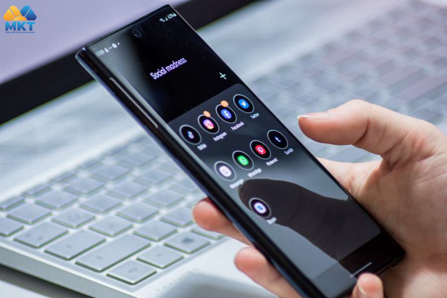 Content bán điện thoại để quay TikTok: Chia sẻ về kiến thức liên quan tới điện thoại Content bán điện thoại để quay TikTok: Chia sẻ về kiến thức liên quan tới điện thoại